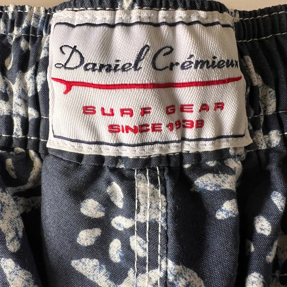 VTG Daniel Cremieux Surf Gear Mens Small Navy Blue Floral Cargo Board Short Swim
